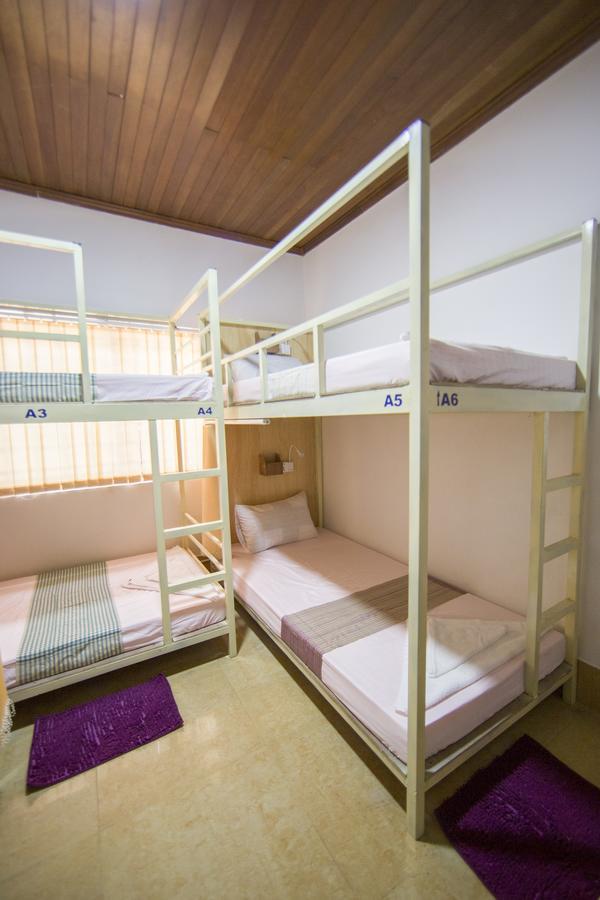 Alis' House Albergue Ciudad de Siem Riep Exterior foto