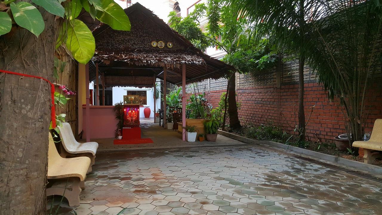 Alis' House Albergue Ciudad de Siem Riep Exterior foto
