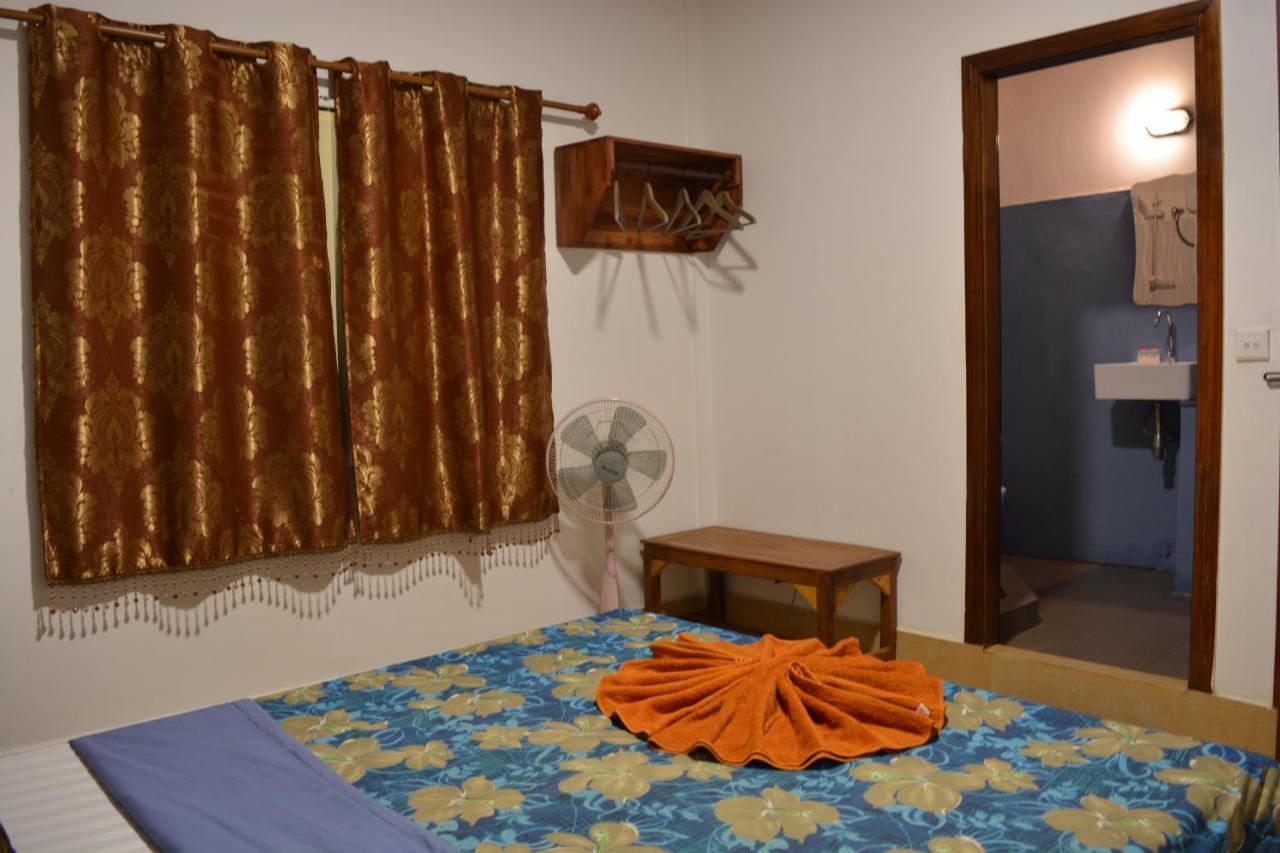 Alis' House Albergue Ciudad de Siem Riep Exterior foto